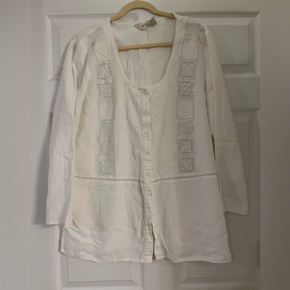 J. Jill White Embroidered Button-Front Tunic